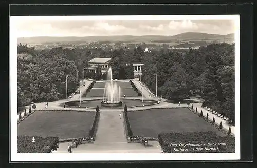 AK Bad Oeynhausen, Blick vom Kurhaus in den Kurpark, Brunnen