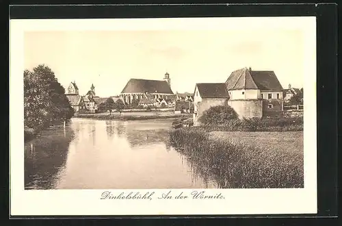AK Dinkelsbühl, An der Wörnitz, Blick über Fluss auf Kirche