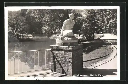 AK Wilhelmshaven, Idyll im Park, Statue