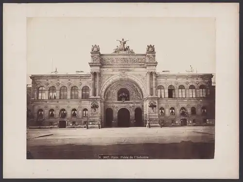 Fotografie unbekannter Fotograf, Ansicht Paris, Palais de l' Industrie, Grossformat 32 x 23cm