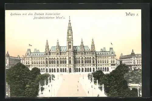 AK Wien, Rathaus mit den Statuen historischer Persönlichkeiten