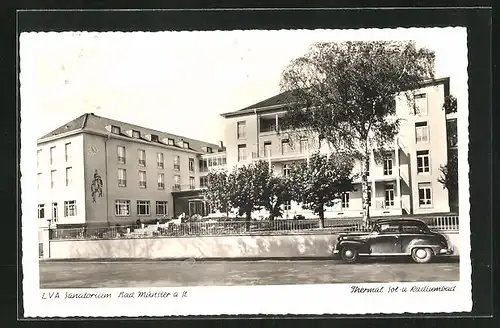 AK Bad Münster a. St., LVA Sanatorium mit Auto