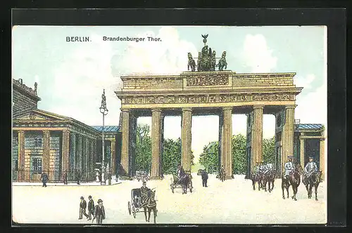 AK Berlin, Brandenburger Thor, Offiziere auf Pferden, Kutschen