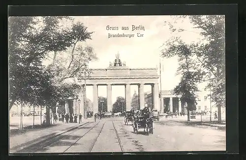 AK Berlin, Brandenburger Tor, Kutschen