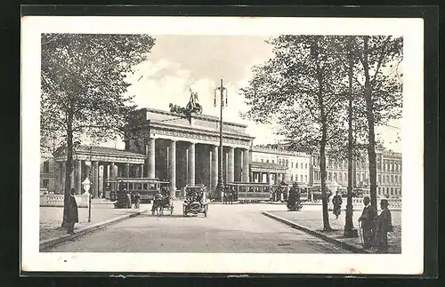 AK Berlin, Brandenburger Tor, Automobil, Strassenbahn