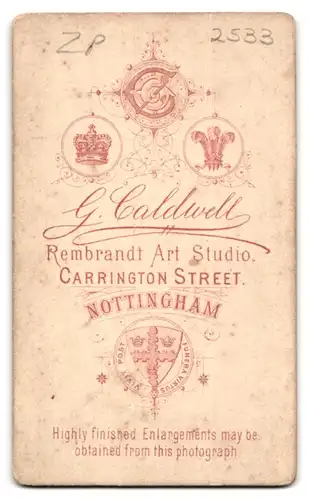 Fotografie G. Caldwell, Nottingham, Carrington Street, Portrait stattlicher Herr mit Lincolnbart im Jackett