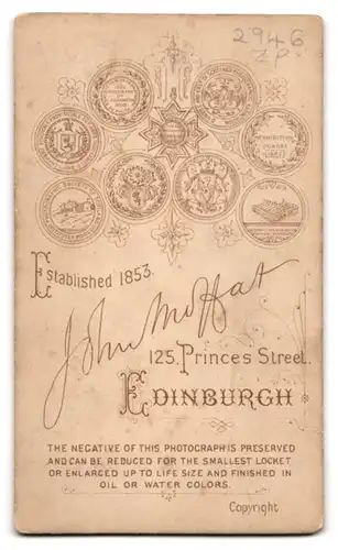 Fotografie J. Moffat, Edinburgh, 125 Princess Street, Portrait stattlicher Herr mit Schnurrbart und Krawatte im Jackett