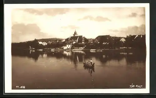 AK Týn n. Vlt., Panorama vom Wasser aus gesehen