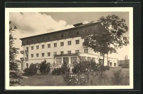 AK Svratka, Hotel Mánes