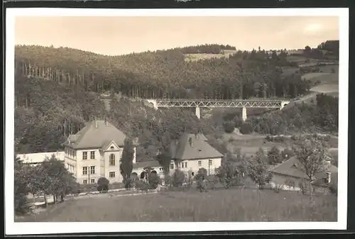 AK Valasske Klobouky, Ortspartie mit Brücke