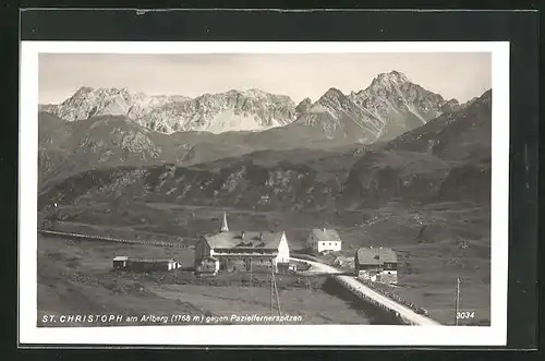 AK St. Christoph am Arlberg, Ortsansicht gegen Pazielfernerspitzen