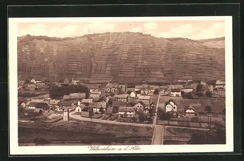 AK Walporzheim a. d. Ahr., Panorama des Dorfes vor einem Hügel