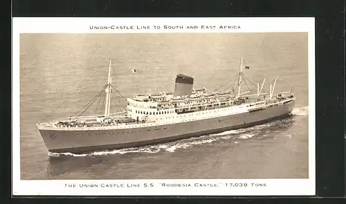 AK Passagierschiff SS Rhodesia Castle auf dem offenen Meer, The Union-Castle Line