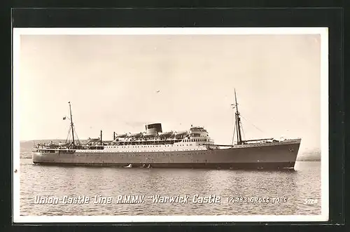 AK Passagierschiff, Warwick Castle` fährt in seichtem Gewässer