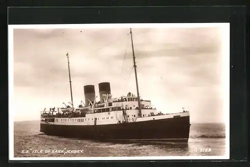 AK Jersey, Passagierschiff S. S. Isle of Sark vor der Küste