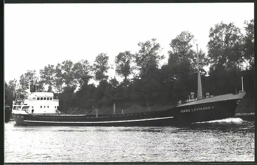 Fotografie Frachtschiff Hans Lehmann II in Fahrt