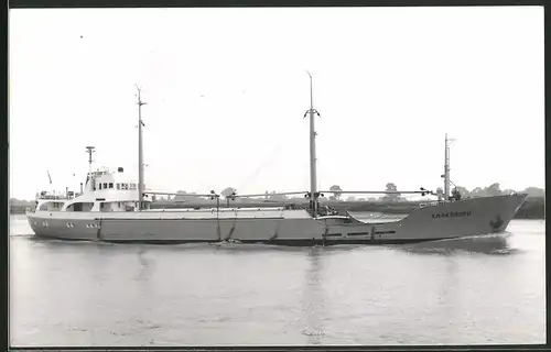 Fotografie Frachtschiff Kaaksburg in Fahrt