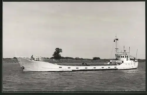 Fotografie Frachtschiff Krautsand auf See