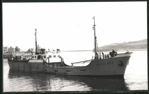 Fotografie Frachtschiff Blue Boy am Hafen