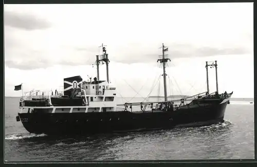 Fotografie Frachtschiff Bevolina in Fahrt