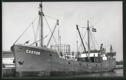 Fotografie Frachtschiff Castor im Hafen