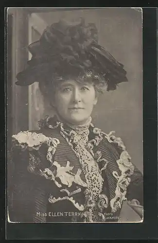 AK Schauspieler Ellen Terry im Rüschenkleid und schwarzem Hut