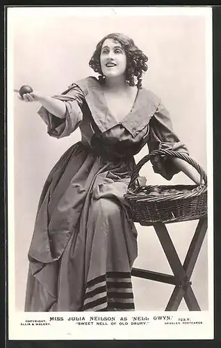 AK Schauspieler Julia Neilson in ihrem Kostüm der Nell Gwyn in dem Film Sweet Nell of old Drury