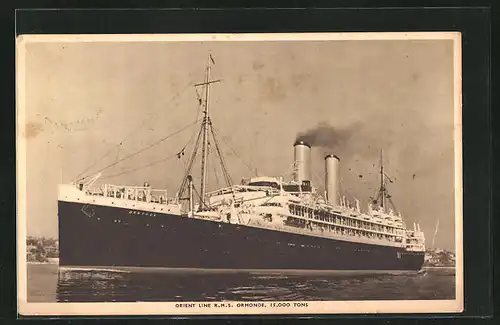 AK Passagierschiff RMS Ormonde vor Küste, Orient Line