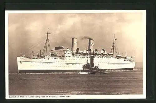 AK Passagierschiff Empress of France, Canadian Pacific Liner auf hoher See