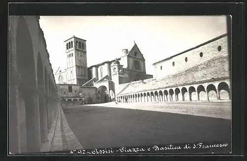 AK Assisi, Piazza e Basilica di Francesco