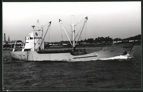 Fotografie Frachtschiff Leif Staerke in Fahrt