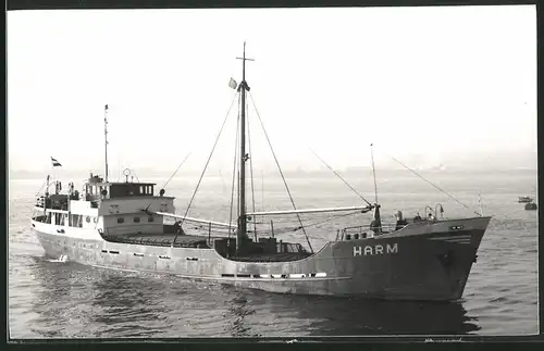 Fotografie Frachtschiff Harm auf See