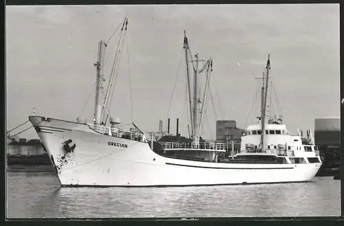 Fotografie Frachtschiff Grecian vor Anker