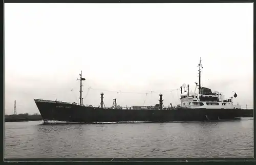 Fotografie Frachtschiff Harry Lewis in Fahrt