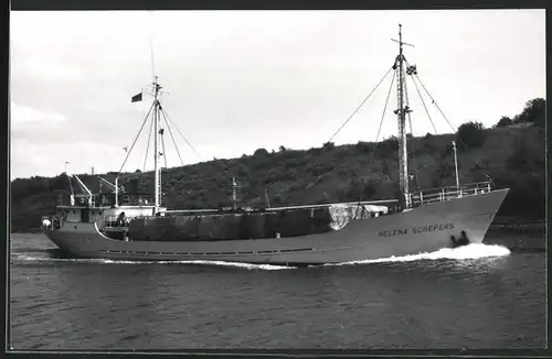 Fotografie Frachtschiff Helena Schepers in Fahrt