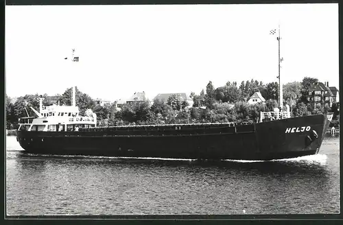 Fotografie Frachtschiff Heljo in Fahrt