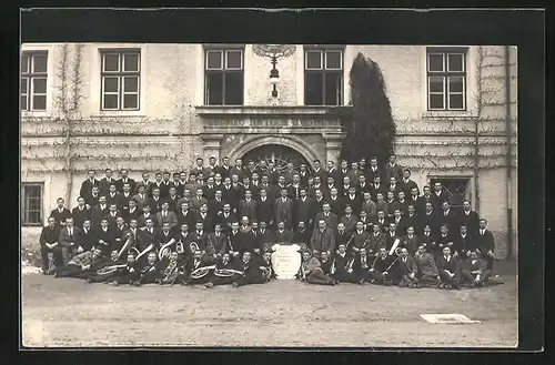 Foto-AK Strass-Rotholz, Landw. Land. Lehranstalt, 1. Klasse des Winterkurses 1924 /25