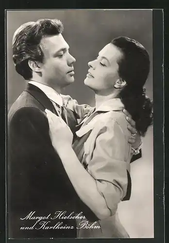 AK Schauspieler Margot Hielscher und Karlheinz Böhm in dem Film Salto mortale