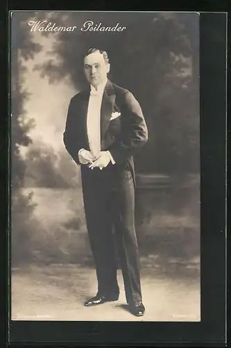 AK Schauspieler Waldemar Psilander im Frack porträtiert