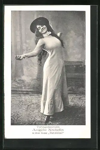 AK Schauspielerin Angèle Nadella in ihrer Szene Tanzlokal