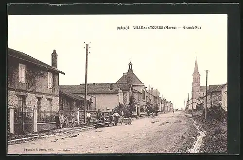 AK Ville-sur-Tourbe /Marne, Grand-Rue, Strassenpartie
