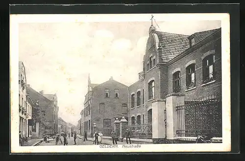 AK Geldern, Blick in die Neustrasse mit Kirche und Soldaten