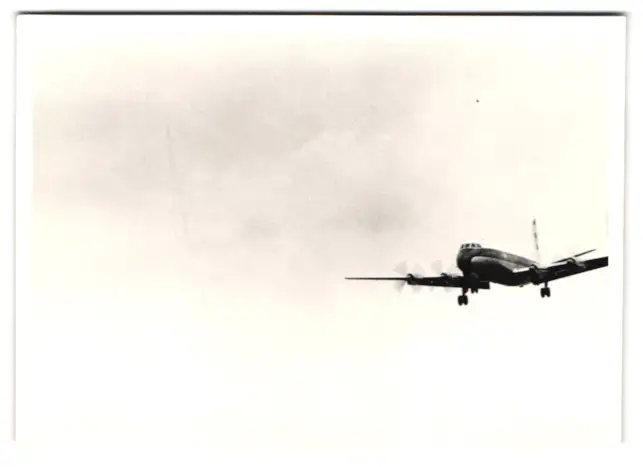38 Fotografien unbekannter Fotograf, Ansicht Berlin-Tempelhof, Flughafen, Tag der offenen Tür, US-Air Force Flugzeuge 25