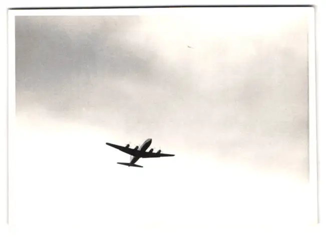 38 Fotografien unbekannter Fotograf, Ansicht Berlin-Tempelhof, Flughafen, Tag der offenen Tür, US-Air Force Flugzeuge 28
