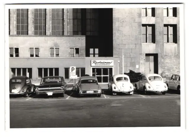 38 Fotografien unbekannter Fotograf, Ansicht Berlin-Tempelhof, Flughafen, Tag der offenen Tür, US-Air Force Flugzeuge 9