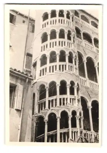 30 Fotografien unbekannter Fotograf, Ansicht Venedig - Lido di Venezia, Urlaubsreise, Bademode, Stadtansichten