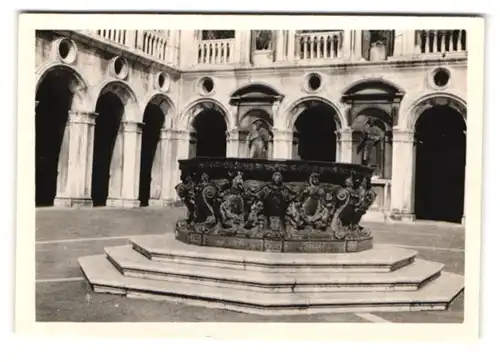 30 Fotografien unbekannter Fotograf, Ansicht Venedig - Lido di Venezia, Urlaubsreise, Bademode, Stadtansichten