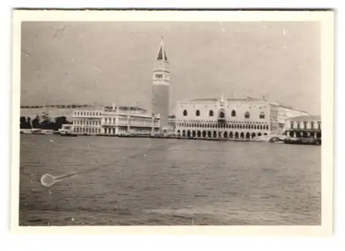 30 Fotografien unbekannter Fotograf, Ansicht Venedig - Lido di Venezia, Urlaubsreise, Bademode, Stadtansichten