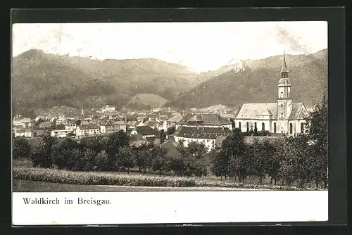 AK Waldkirch in Breisgau, Ort vor Bergkulisse