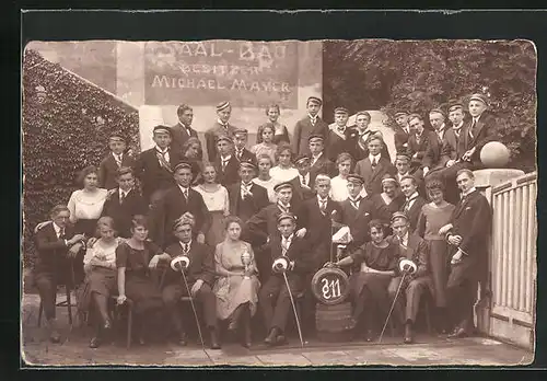 AK Gruppenfoto von Studentinnen und Studenten, studentische Szene